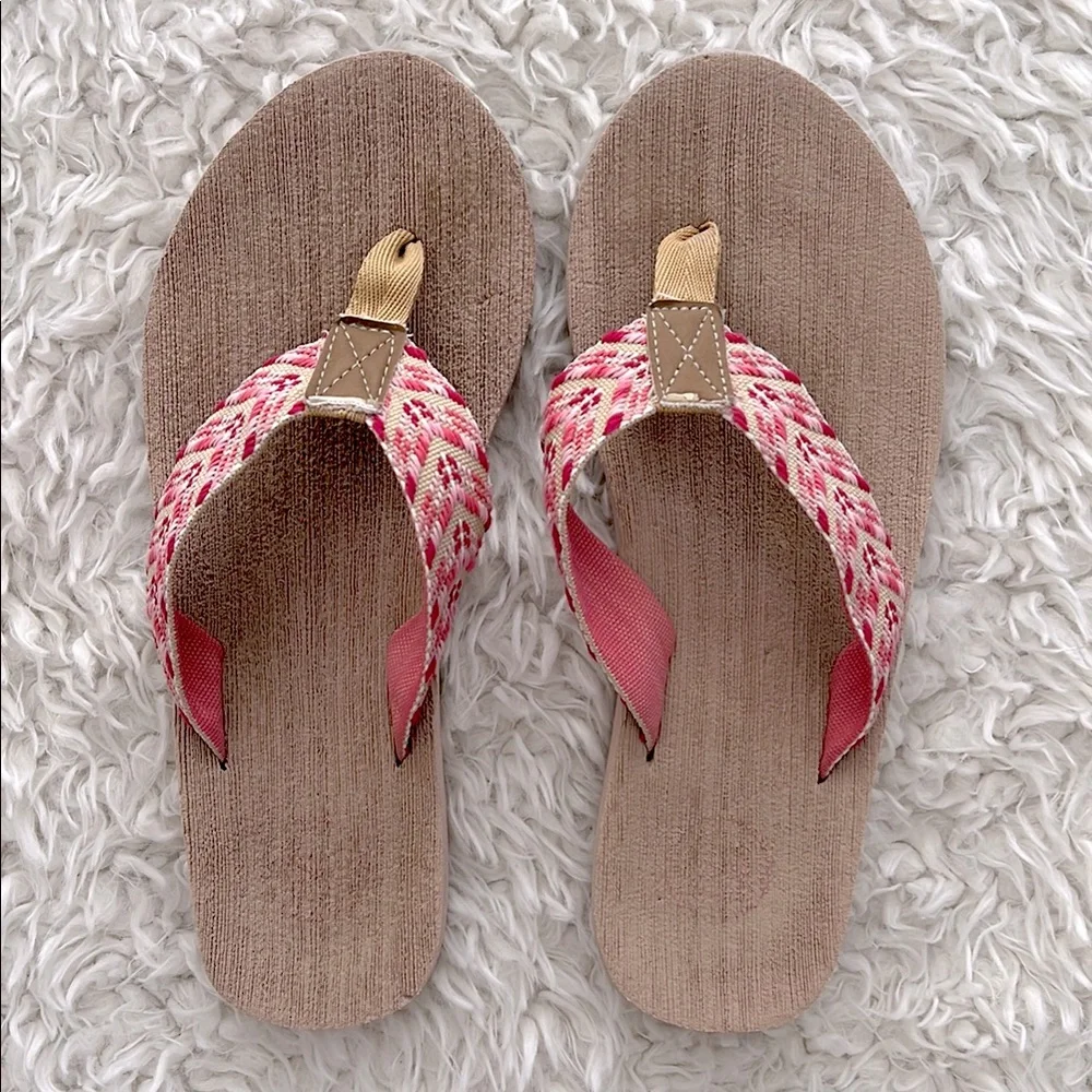 SO Pink and Tan Women's Flip Flops Beach Ocean Chic Surf Style - Picture 1 of 9